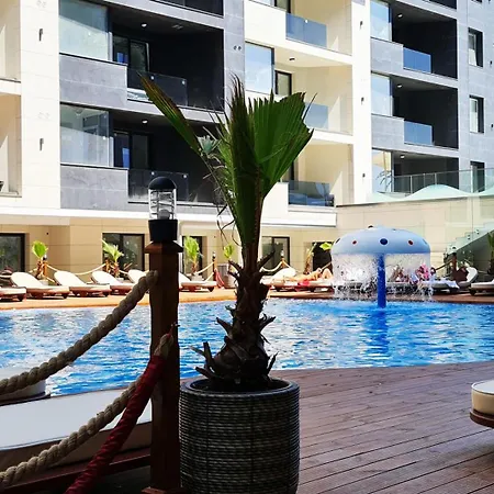 Apartment Sea View - 1st Season Mamaia Nord *