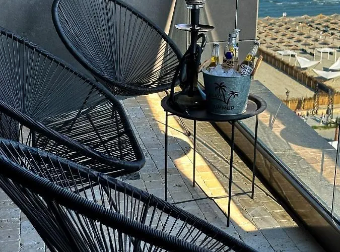 Sea View - 1st Season Mamaia Nord *