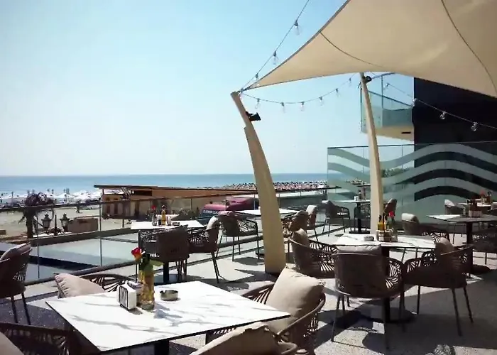 Sea View - 1st Season Mamaia Nord *