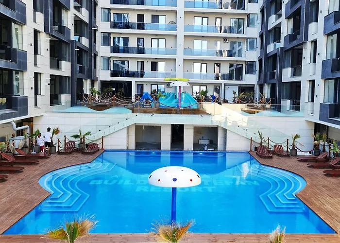 Sea View - 1st Season Mamaia Nord *