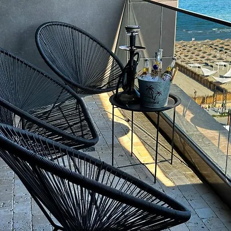 Sea View - 1st Season Mamaia Nord *