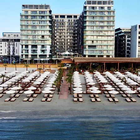 Sea View - 1st Season Mamaia Nord *