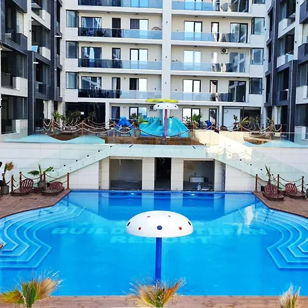 Sea View - 1st Season Mamaia Nord *
