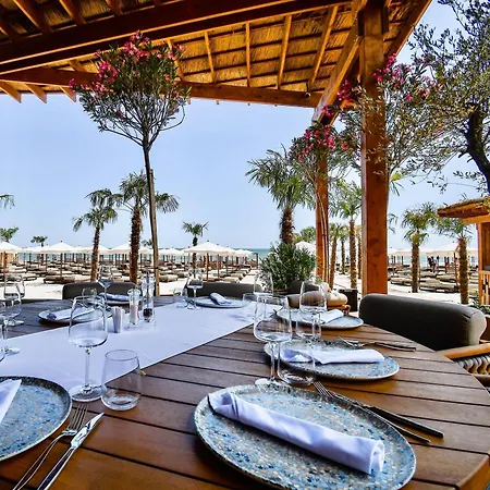 Sea View - 1st Season Mamaia Nord Appartement *