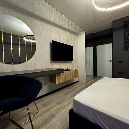 Sea View - 1st Season Mamaia Nord Apartment Navodari