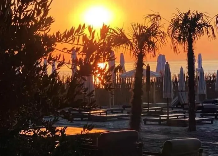 Sea View - 1st Season Mamaia Nord *